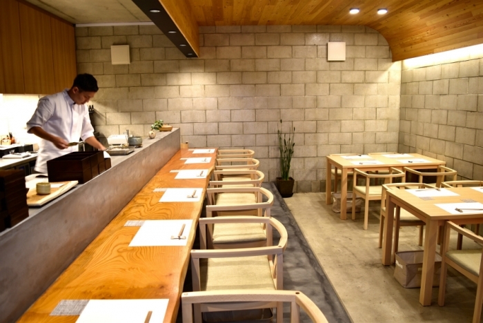 福岡薬院の割烹さか本で味わう季節料理と日本酒