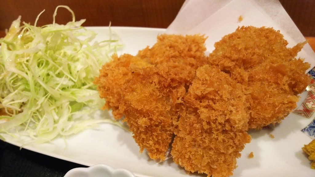 ヒレカツ定食、想像以上においしい!