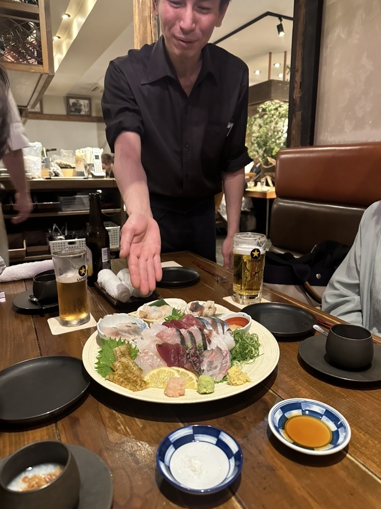 なきざかなの鮮度抜群な刺身盛り合わせ
