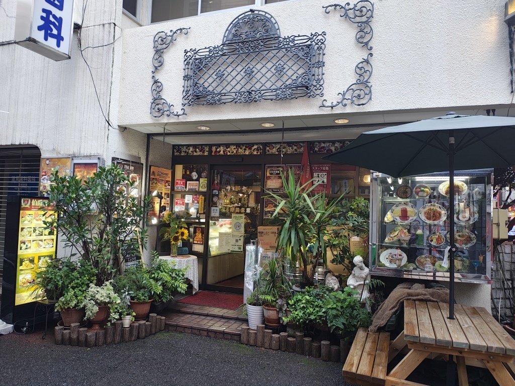 大宮の老舗レトロ喫茶・伯爵邸の外観