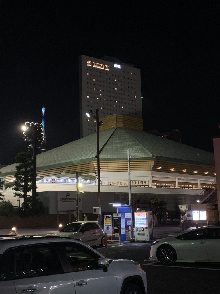 夜のちゃんこ霧島両国本店の外観