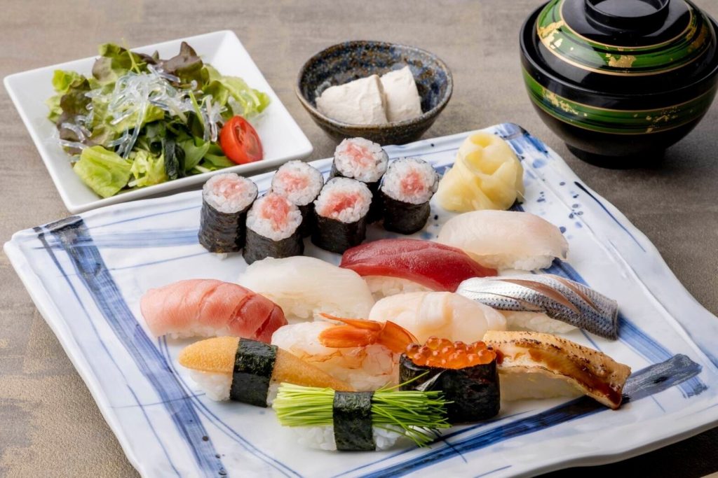 大宮のおすすめ寿司ランチ「すし堺」のにぎり盛り合わせ
