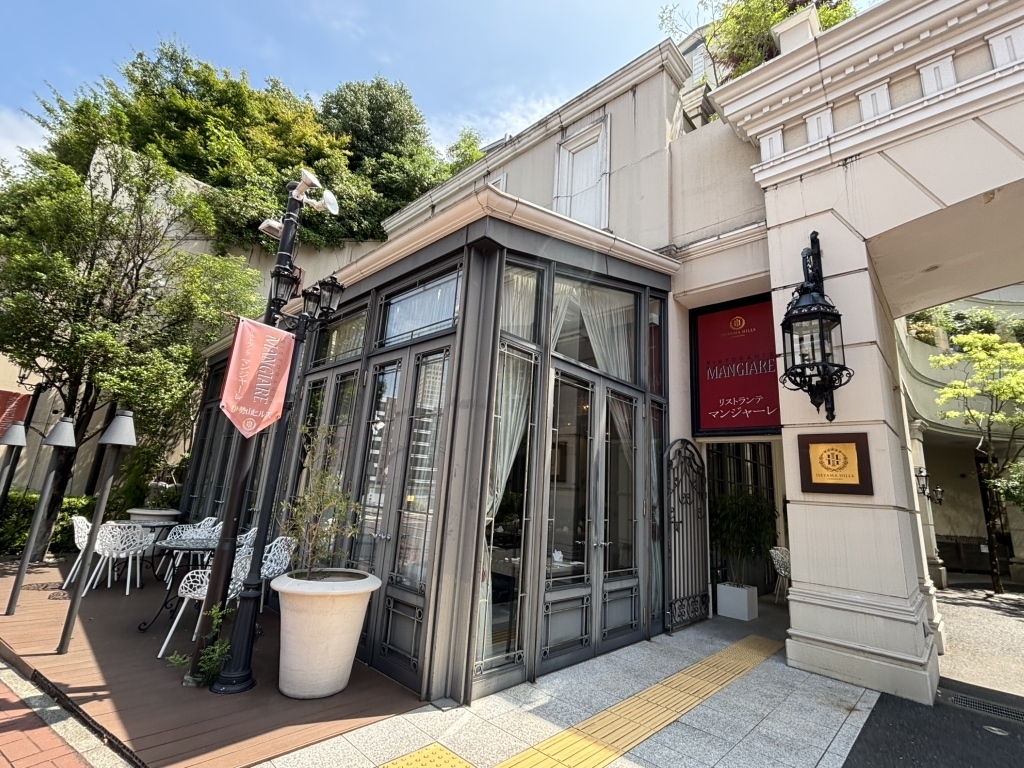 リストランテマンジャーレ伊勢山 外観 桜木町